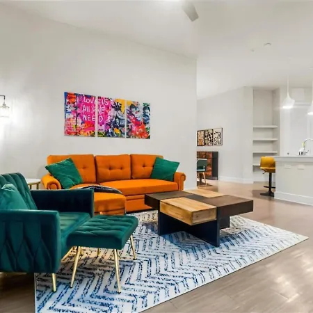 Urban Oasis 3Br Luxe Apt City With River Views And Pool
